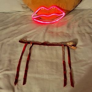 VS Shine Strap Red Garter sz M/L